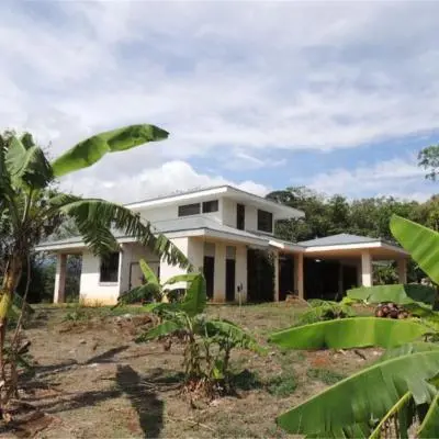 Se vende precioso lote con casa amplia en barrio San Jose, Alajuela - Vista principal