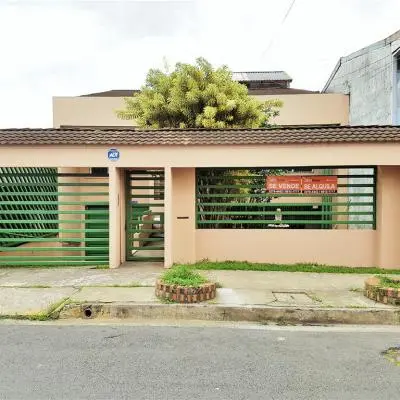 Se vende Casa en San Pedro, Montes de Oca. - Vista principal