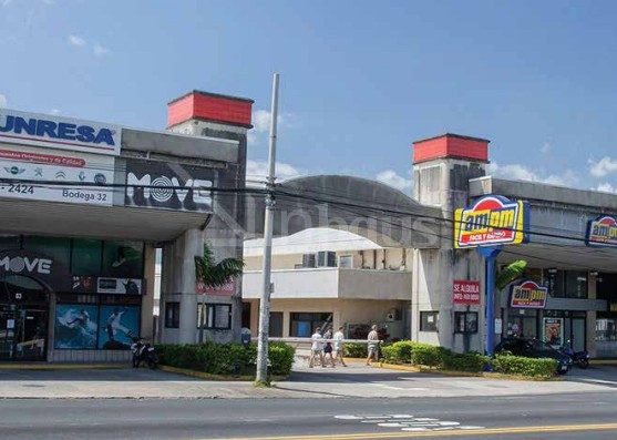 Alquiler de Local Comercial en Parque Industrial en Uruca